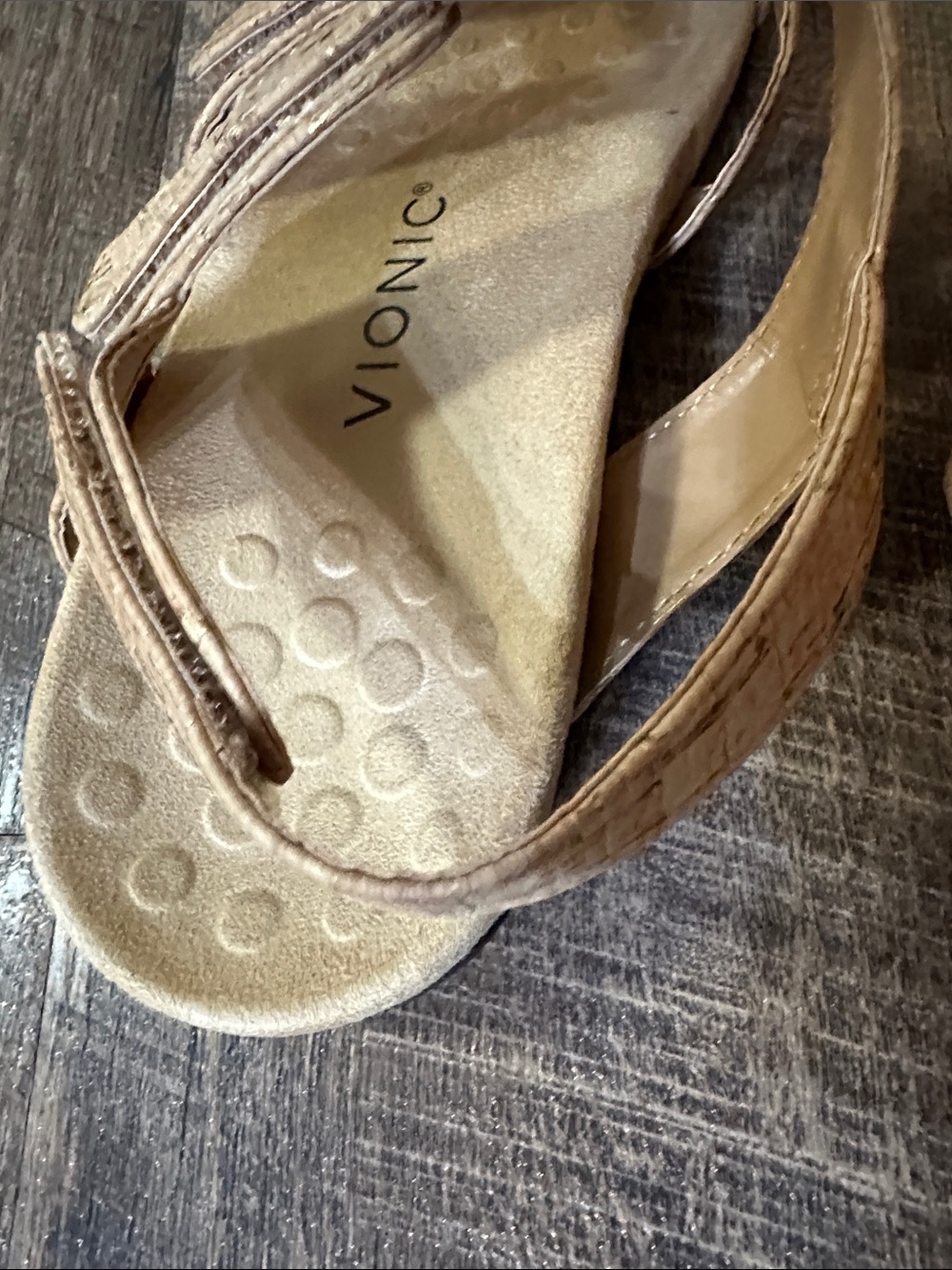 Vionic Women’s Beige Cork-Effect Triple Strap Sandals- Size 8.5 US - Picture 11 of 12